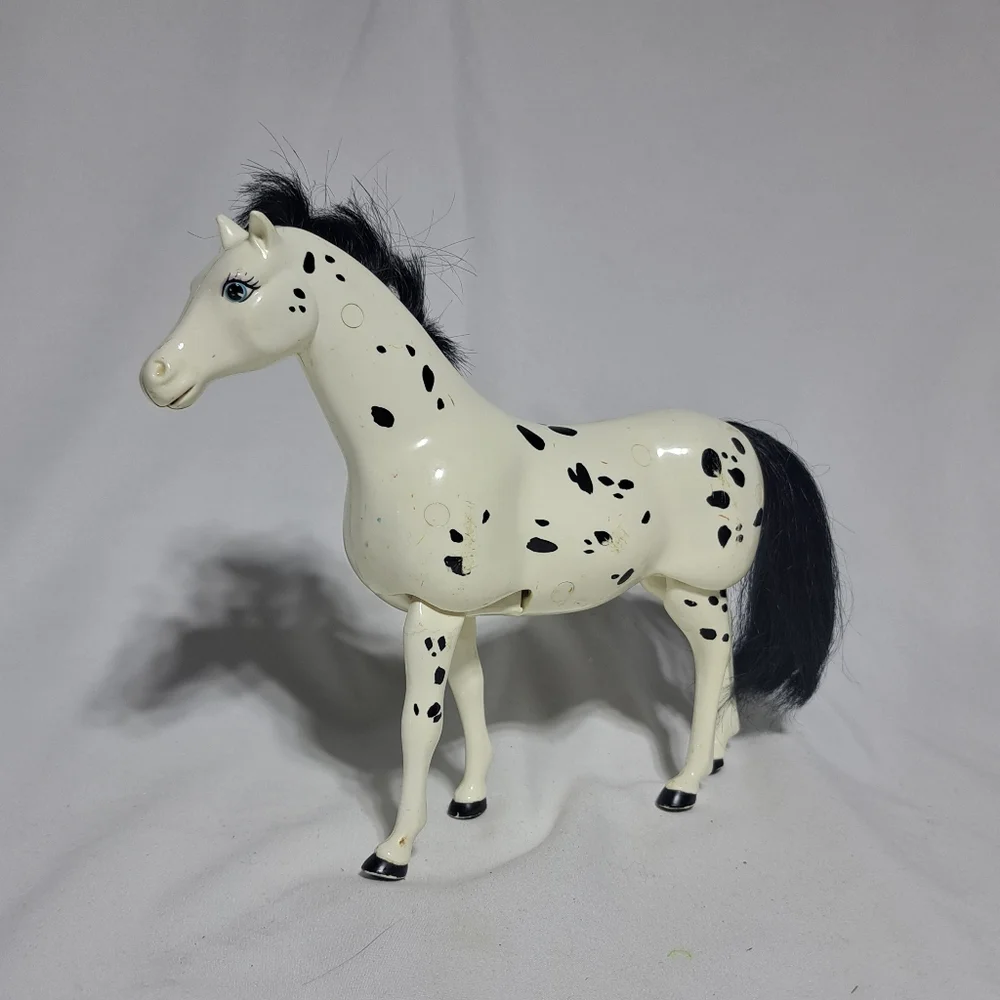 VTG 1997 Mattel Barbie Riding Club Walking Pony Sassy‎